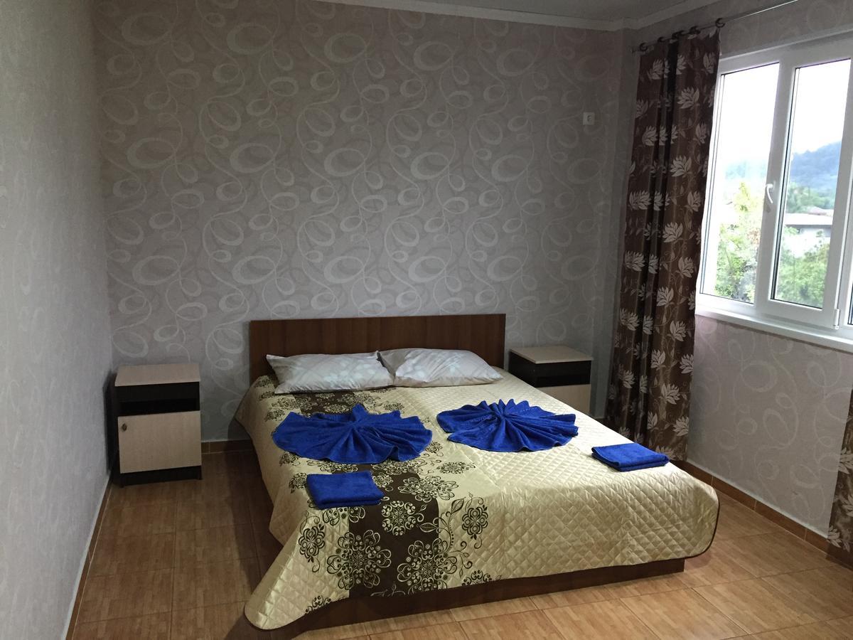 Dionisy Guest House ปิซุนดา ภายนอก รูปภาพ