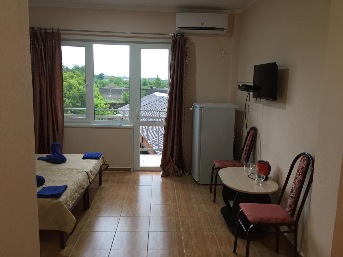 Dionisy Guest House ปิซุนดา ห้อง รูปภาพ